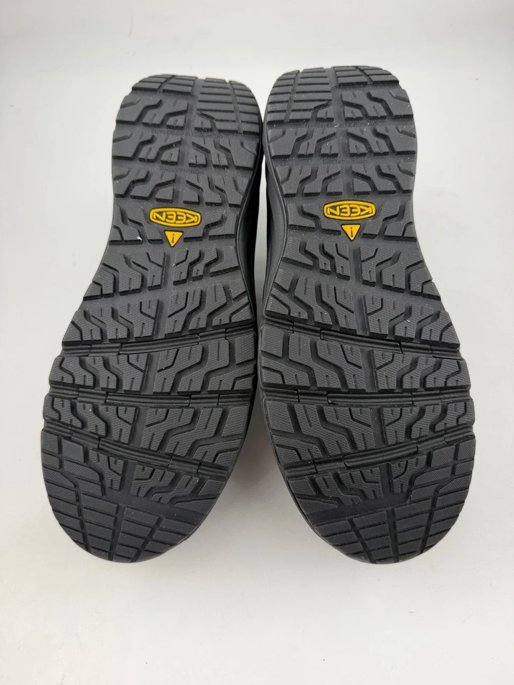 Keen Men’s Targhee III Apex Waterproof-SZ 12- Brown Extra Wide Slip-On Shoes
